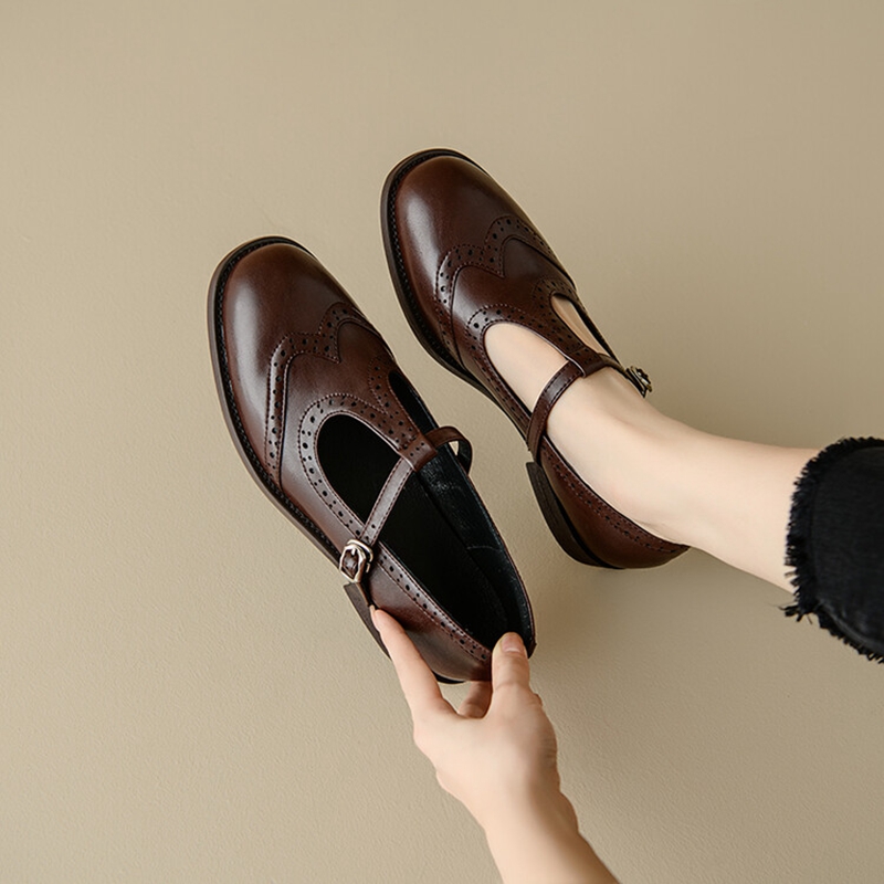 Womens Heels - 여성용 스플릿 가죽 신발, 라운드 토