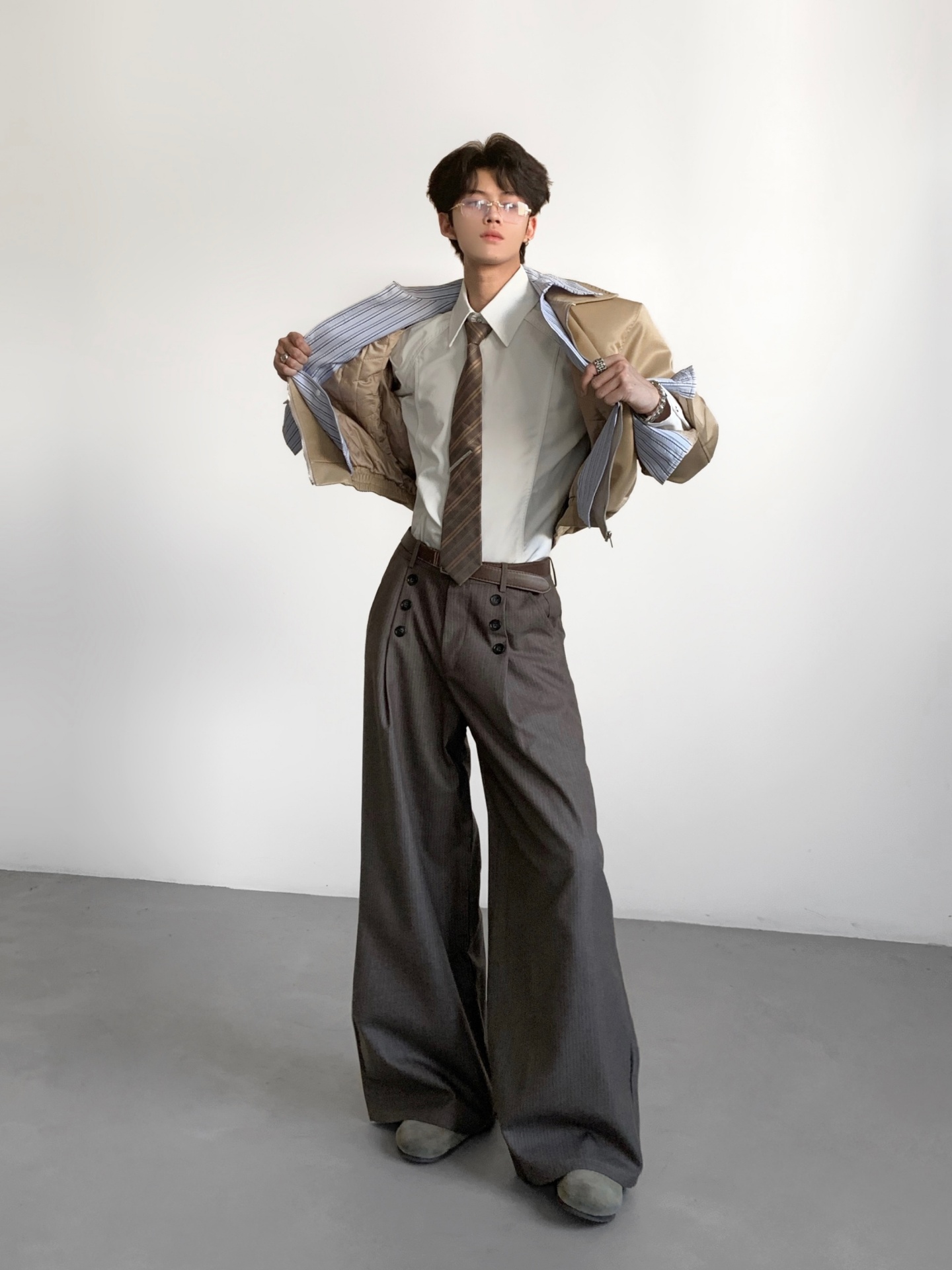 에이스 테일러스 남성 캐주얼 스트라이프 수트 팬츠 루즈 - Tailored Trouser Wide 리뷰 및 가격